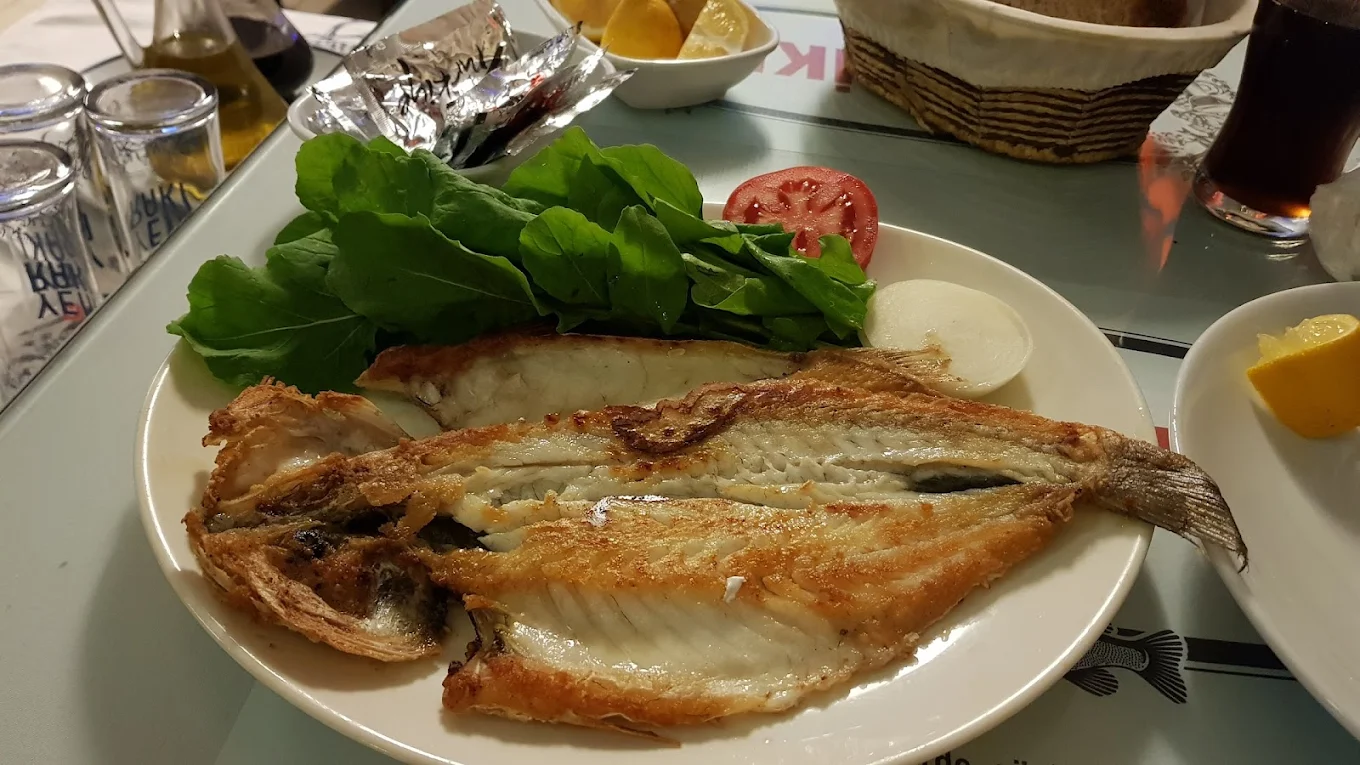 Bütün Izgara Balık